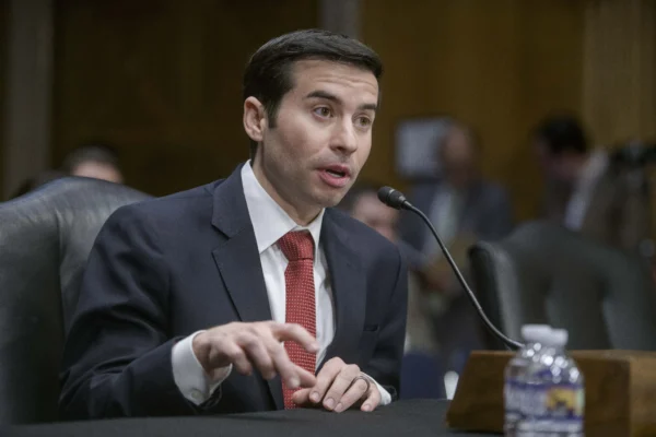 Labor Dept. Warns States to Comply With Anti-Fraud Efforts