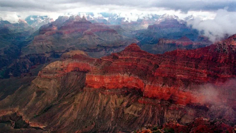 3 Hikers Die of Suspected Heat-Related Illness at Grand Canyon