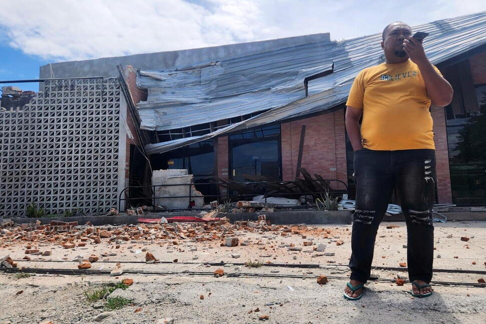 6.7-Magnitude Earthquake Shakes Part of Indonesia, Causing Damage and Injuries