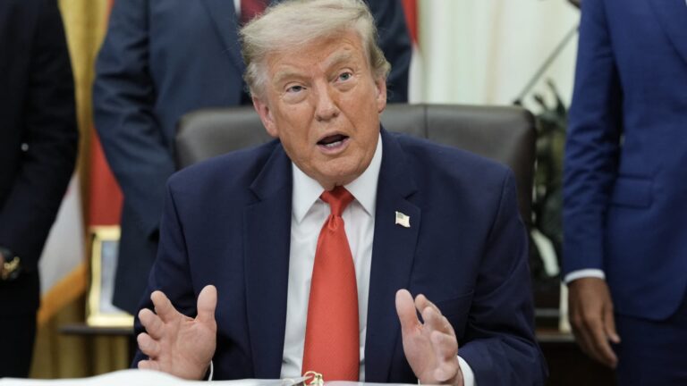 Add Iran tariffs to sanctions bill despite little U.S. trade