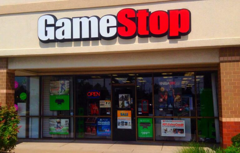 Sony’s digital-only future angers fans, but physical PlayStation games are barely selling