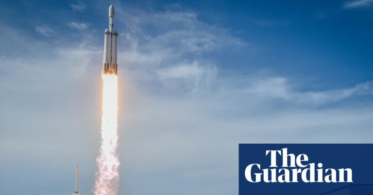 SpaceX shares slide below IPO price for first time as surge fizzles | SpaceX