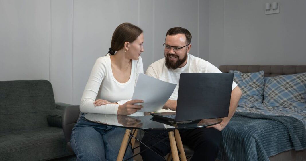 Accountant warns of ‘big mistake’ people in UK with side hustles make | Personal Finance | Finance