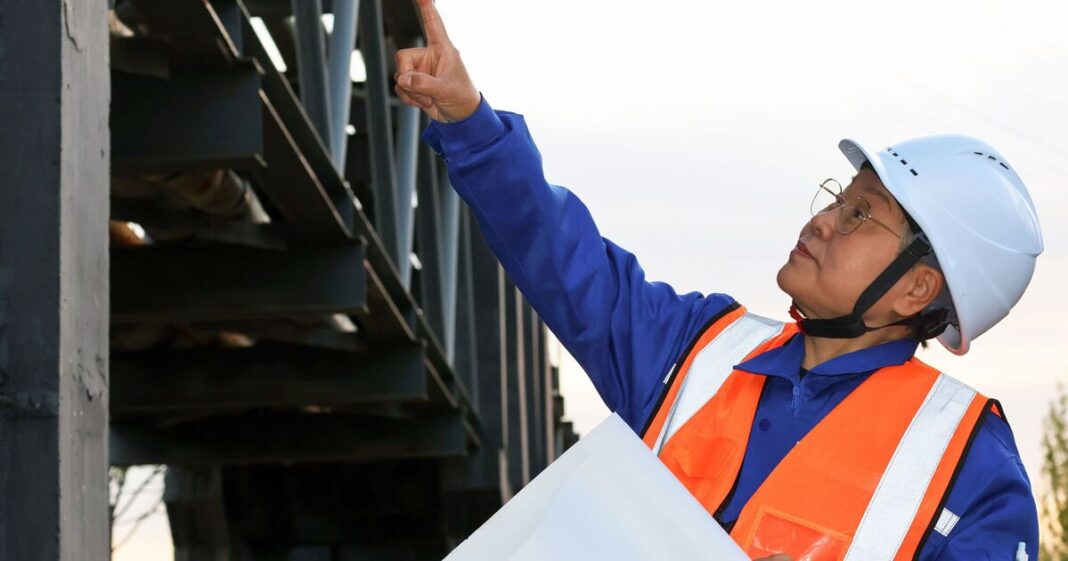 UK construction company collapses into administration after 12 years | City & Business | Finance