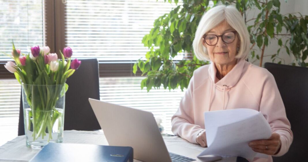 Women could be owed State Pension back payments due to DWP errors | Retirement | Finance