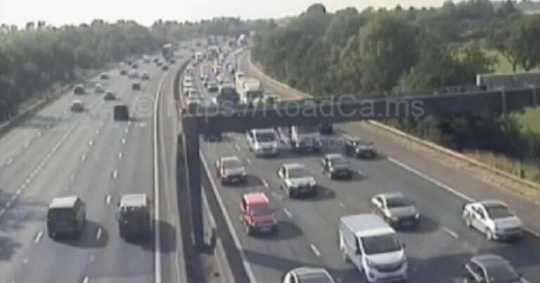 M6 traffic RECAP: Fuel spillage near Preston sparks huge 1 hour delays | UK | News