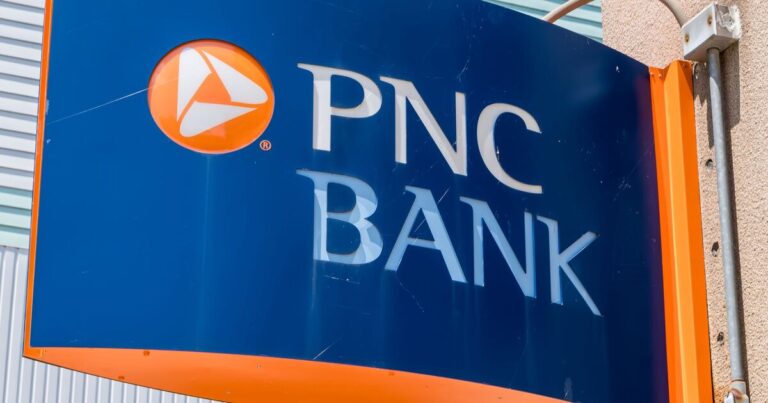 PNC down LIVE: Mobile banking app ‘not working’ as users reports issues | Personal Finance | Finance
