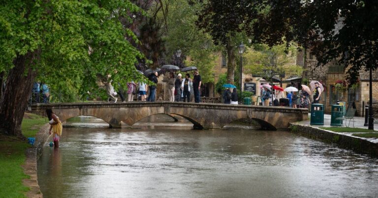 Cotswolds village overrun by ‘hordes of people’ has new four-word nickname | UK | News