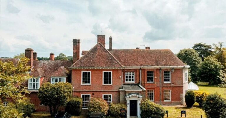 UK school closes doors forever after ‘financial challenge’ – first opened in 1415 | UK | News