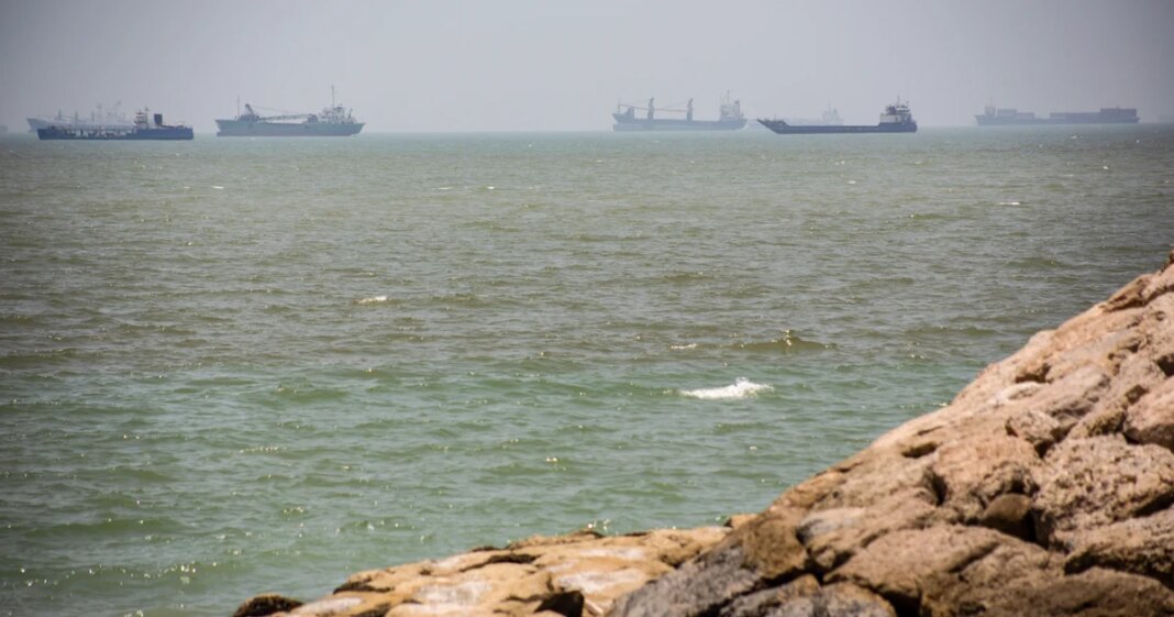 U.S. launches strikes against Iran to retaliate for attacks on 3 tankers in Strait of Hormuz