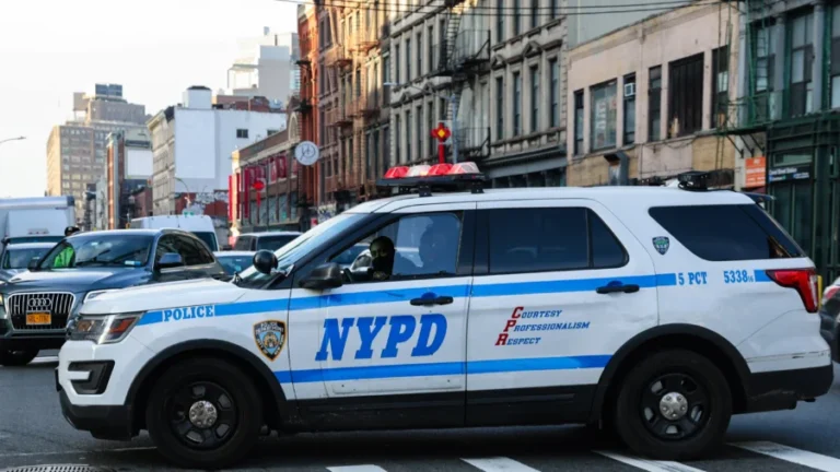 2 Men Stabbed in Back Near Times Square, NYPD Says