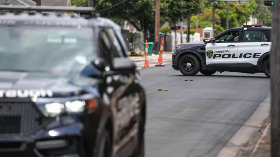 ICE Officer Fatally Shoots Illegal Immigrant During Houston Arrest Operation