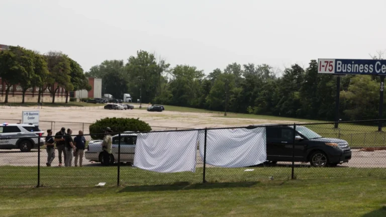 1 Adult, 3 Children Die After Suspected Carbon Monoxide Poisoning in Parked Vehicle in Ohio