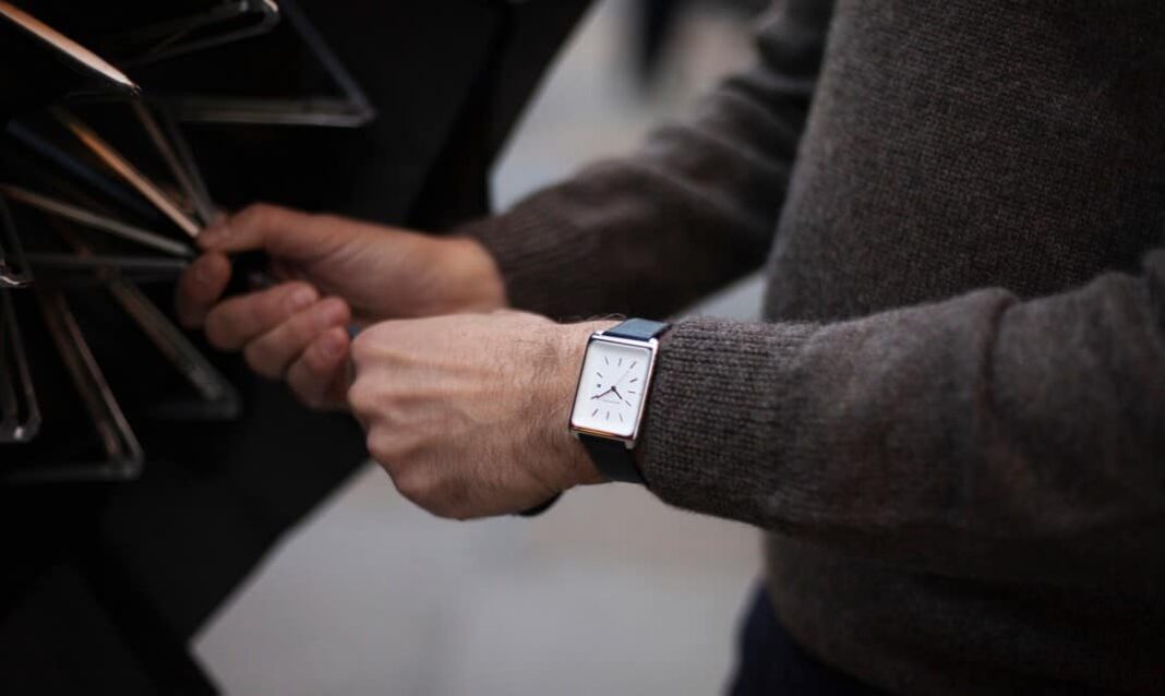 15 Best Minimalist Watches For Men in 2026