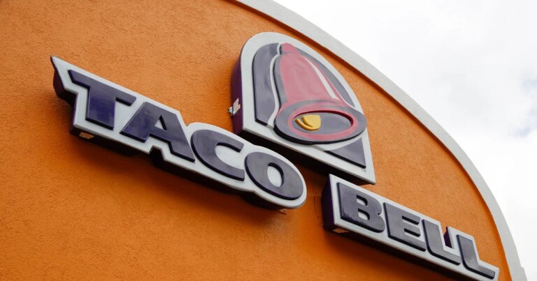 Cyclosporiasis outbreak possibly traced to lettuce from Mexico used by Taco Bell, source says