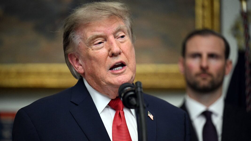 Trump declares ‘economic warfare’ on Iran, threatens its backers