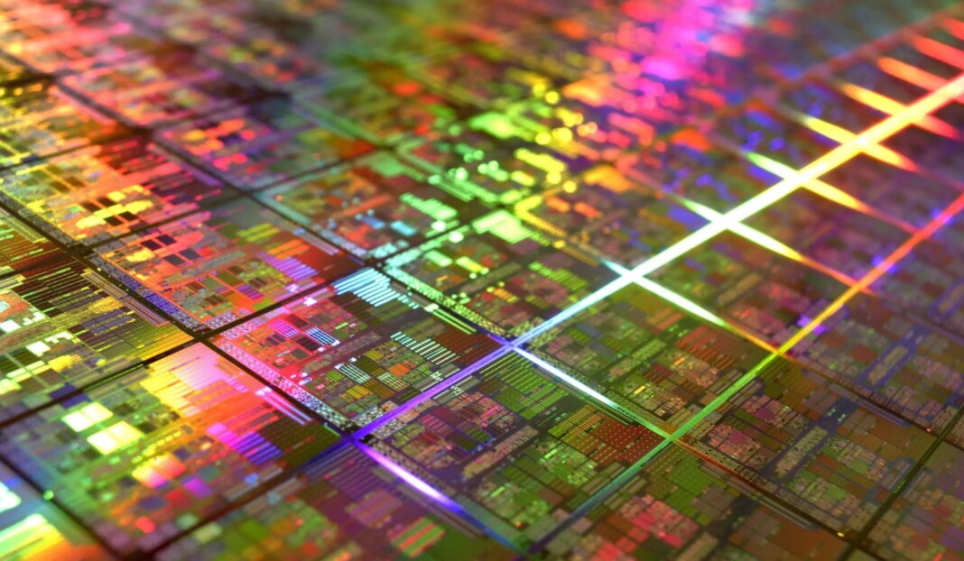 Intel is giving a startup the keys to its x86 (Atom) CPU kingdom