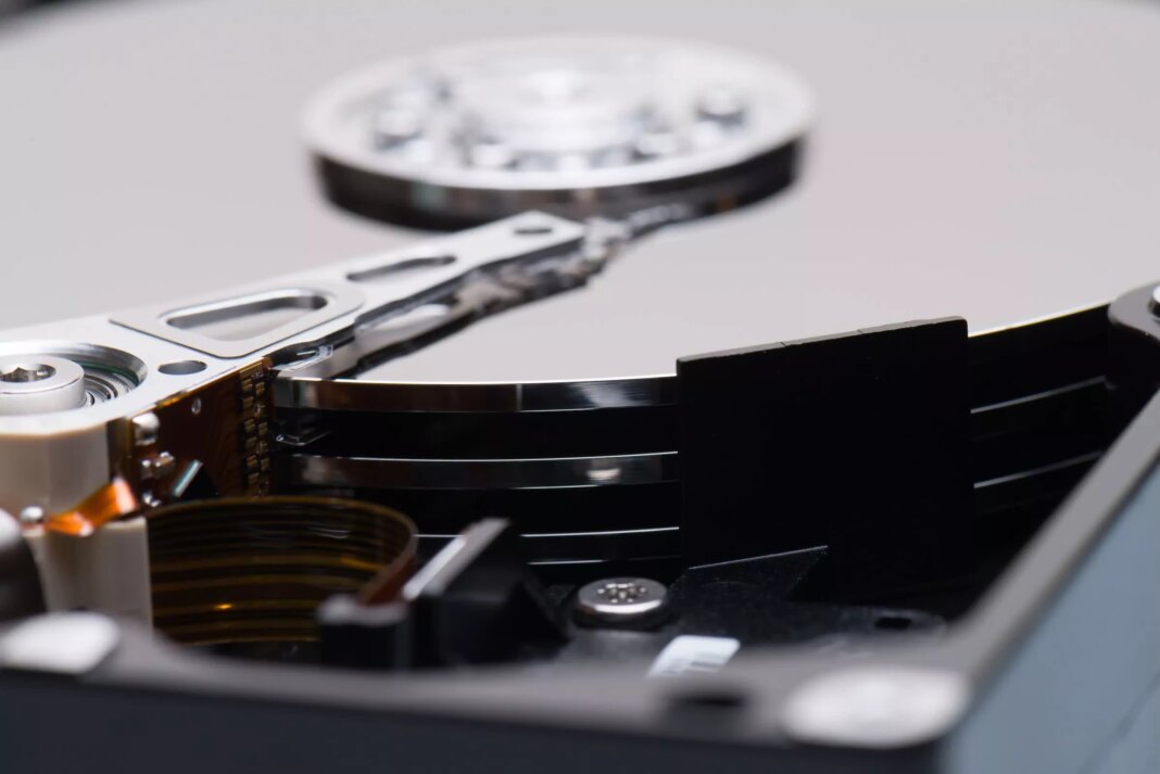 New study finds HGST, WD hard drives fail less often than Seagate and Toshiba