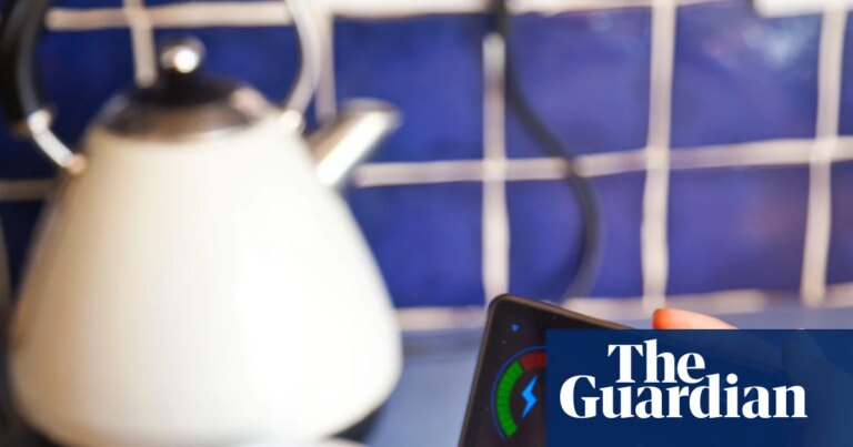 Households could save up to £173 a year by switching to fixed energy deal | Energy bills