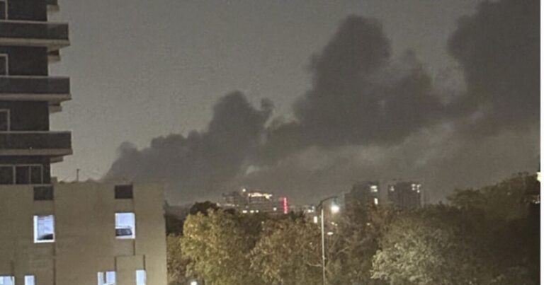 Dubai explosions LIVE as huge smoke seen near luxury port after ‘loud bangs’ | World | News