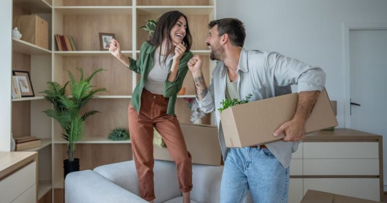Clueless couples walk into legal trap make same mistake over and over | Personal Finance | Finance