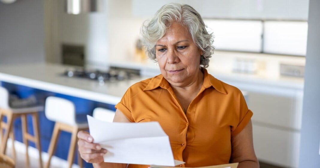 HMRC update over letters going out to DWP claimants | Personal Finance | Finance