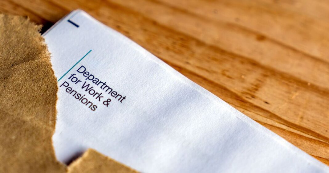 DWP issues driving bans to people on benefits from October | Personal Finance | Finance