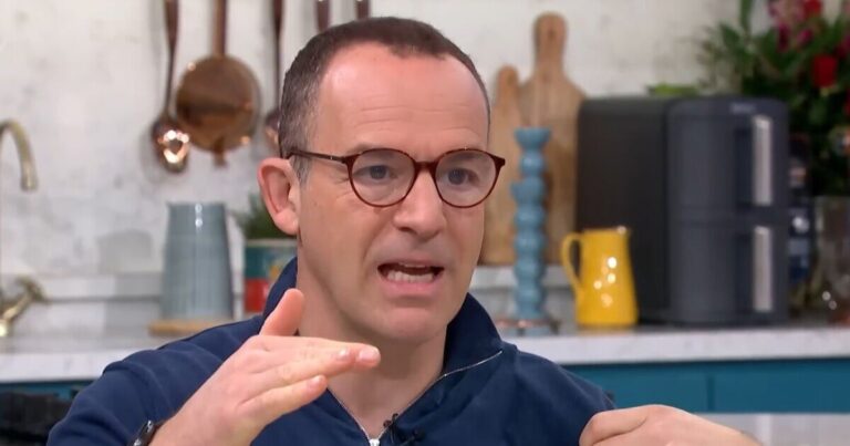 Martin Lewis warns Universal Credit claimants over £1,500 ‘biggest’ mistake | Personal Finance | Finance