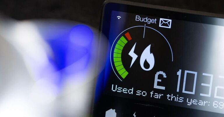 UK households issued new warning as average energy debt jumps £2,432 | Personal Finance | Finance