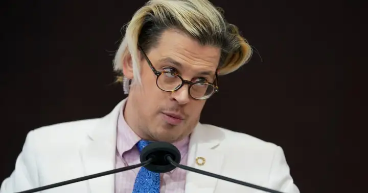 British far-right commentator Milo Yiannopoulos arrested by ICE in U.S. – National