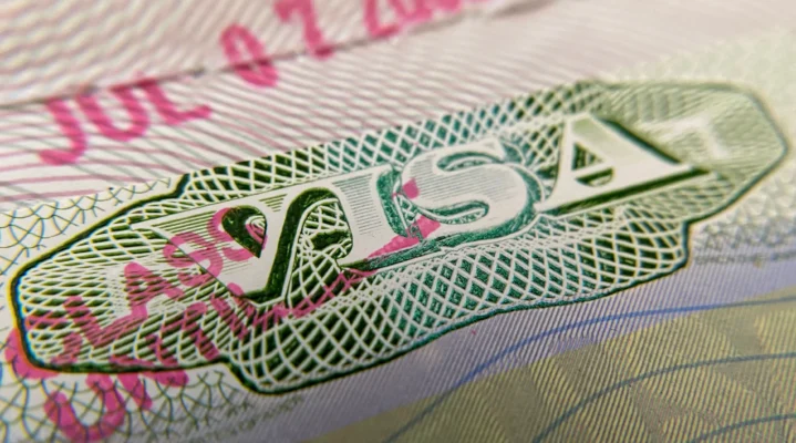 US Cuts F-1 Visas for Chinese Students by 46 Percent