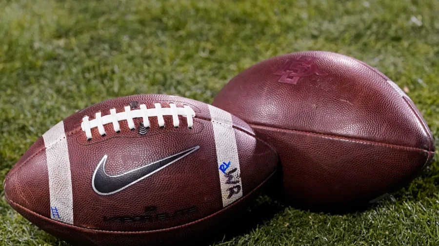 Wisconsin High School Quarterback Dies Days After In-game Injury