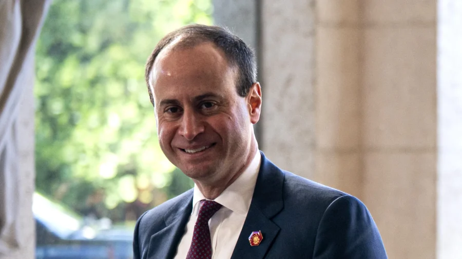 Trump Names Will Scharf as White House Counsel