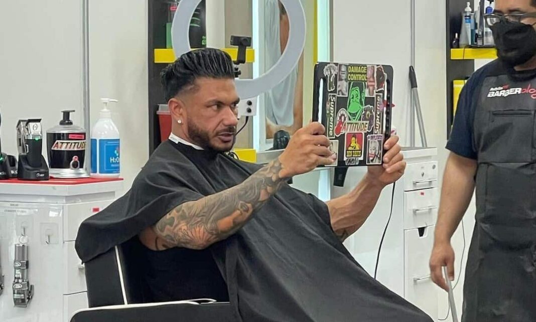 Behind the Gloss: Achieve the Wet Hair Look with 2026’s Trendsetting Products