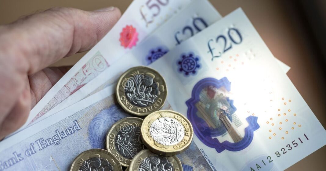 Older state pensioners handed £739 DWP payments in September | Personal Finance | Finance