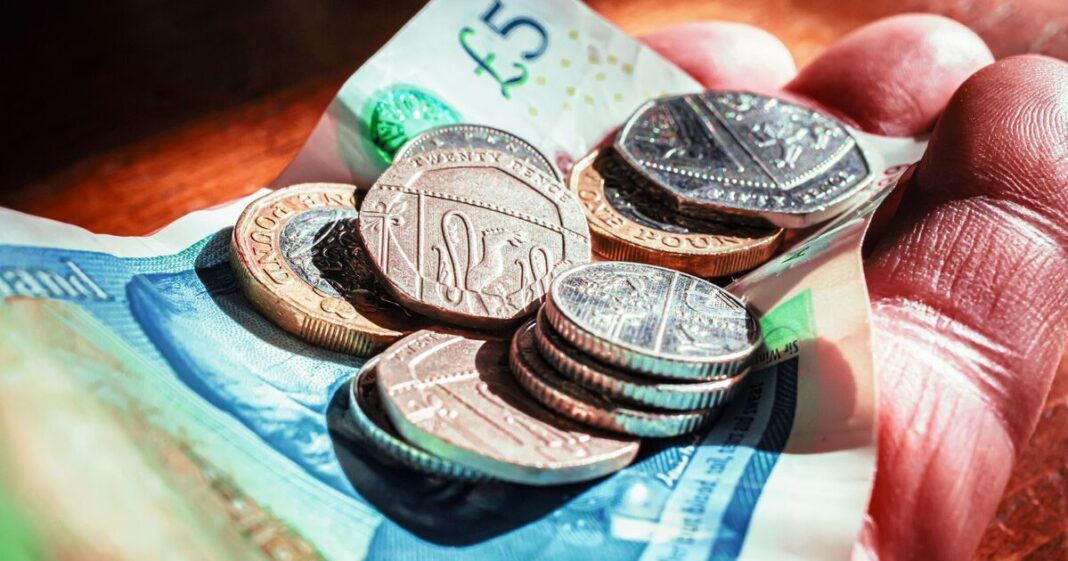 Building society issues warning to anyone with savings in September | Personal Finance | Finance
