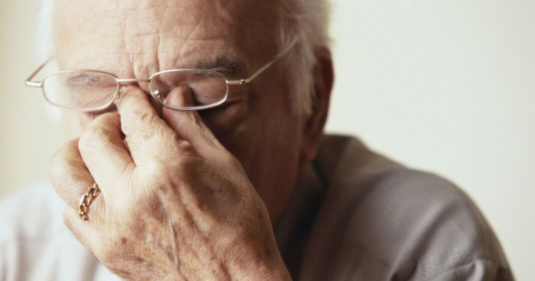 Pensioners with eyesight issues could claim up to £458 from DWP | Personal Finance | Finance