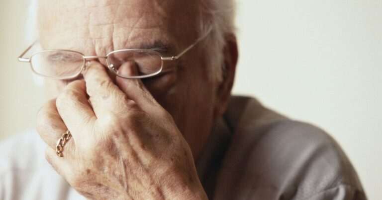 Pensioners with eyesight issues could claim up to £458 from DWP | Personal Finance | Finance