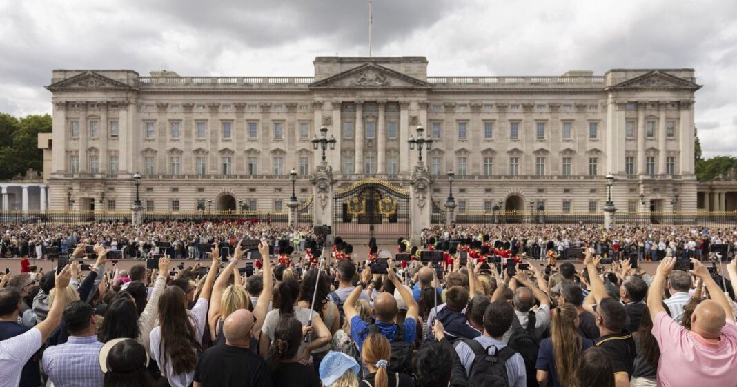 Buckingham Palace marks 9/11 anniversary in very unique way | Royal | News