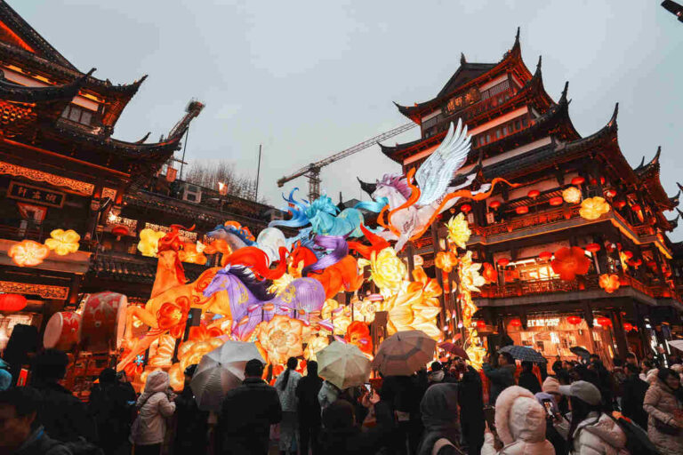 China’s Shanghai Tourism Festival 2026 Creates Ultimate Travel Spectacle as Bund Parade and 170 Experiences Attract Visitors