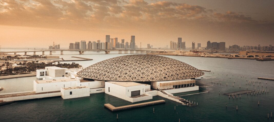 Abu Dhabi Hotel Occupancy 2026 as Capital Outperforms in August as Dubai with 65.2% Q2 Surge Amid Regional Shifts