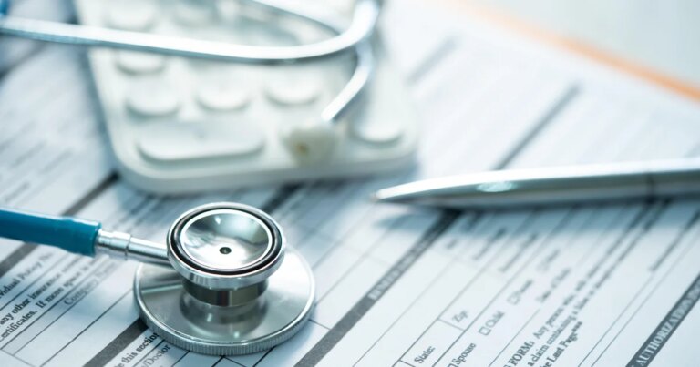 Employer and worker health plan costs expected to jump in 2027