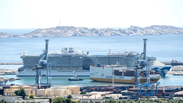 Pastor Dies After Suffering Spinal Injury at Son’s Wedding Cruise
