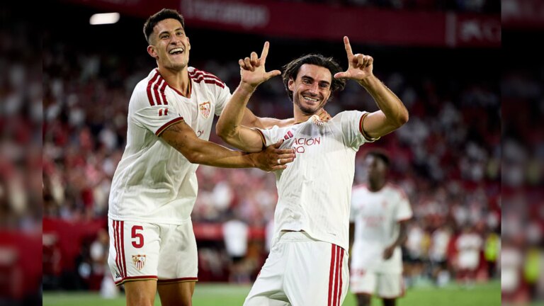 Sevilla Defeat Leaves Valencia Rooted To Bottom Of La Liga