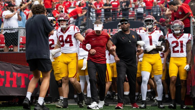 College football grades: Texas A&M earns ‘F’ mark for Kentucky dud, USC gets ‘D’ on Week 3 report card