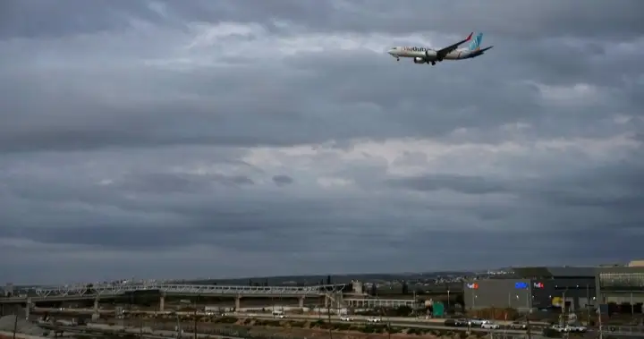 Axe-wielding FlyDubai co-pilot had been flagged over extremism concerns