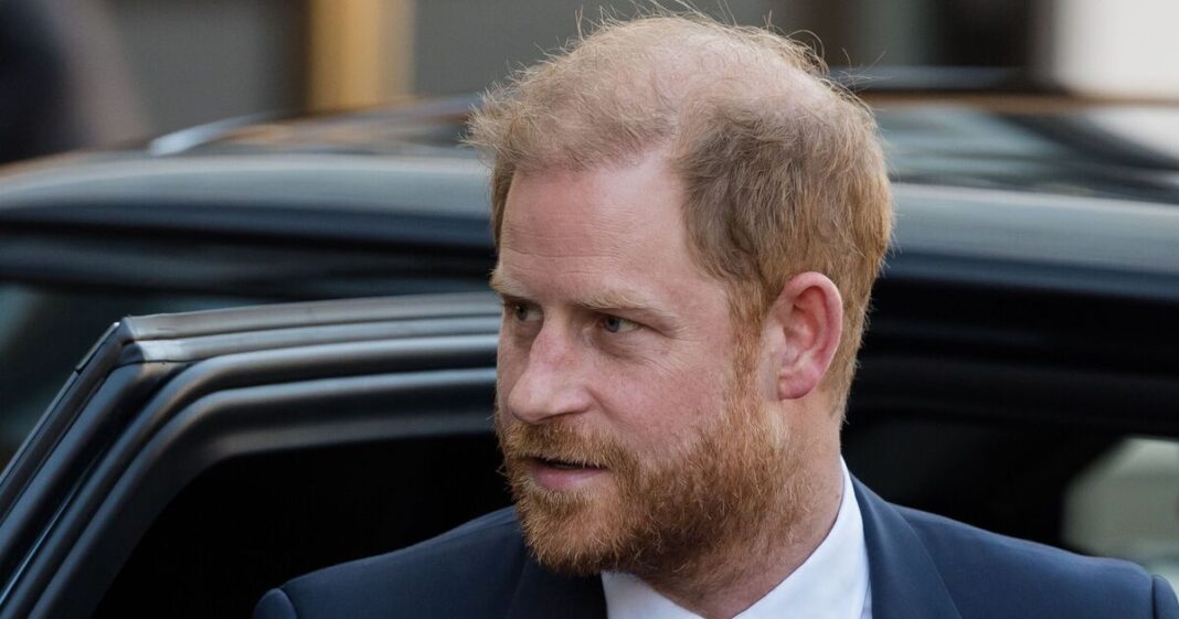 Royal Family LIVE: Prince Harry ‘raging’ at William as he ‘outclasses’ him | Royal | News