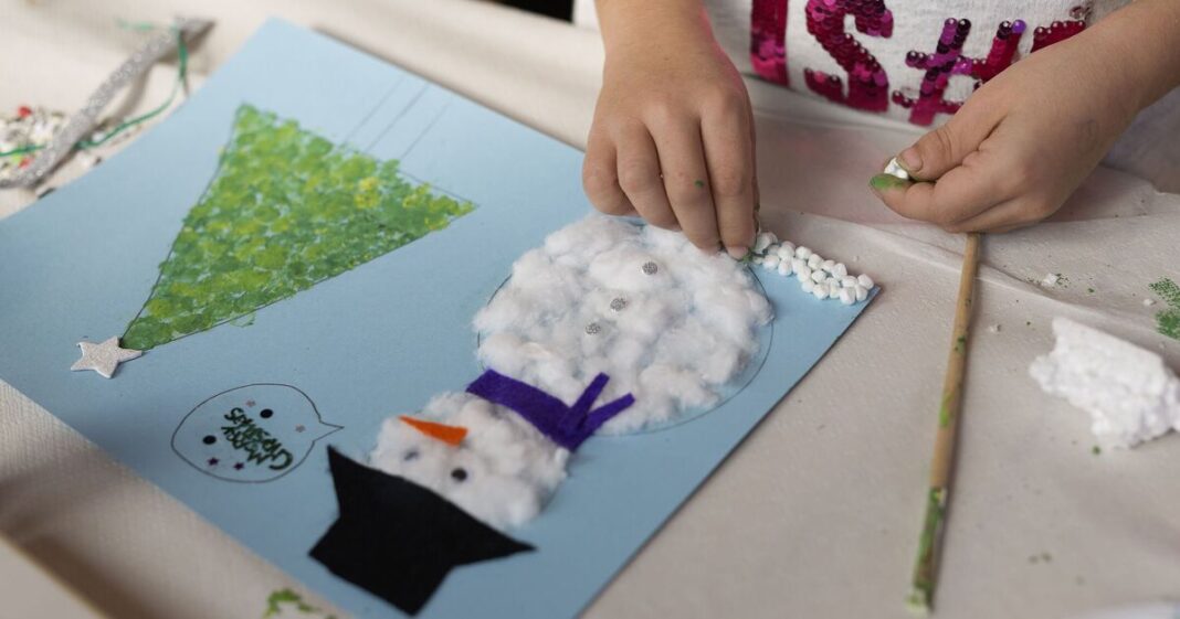Fury as UK school ditches Christmas cards for ‘winter cards’ to be more inclusive | UK | News