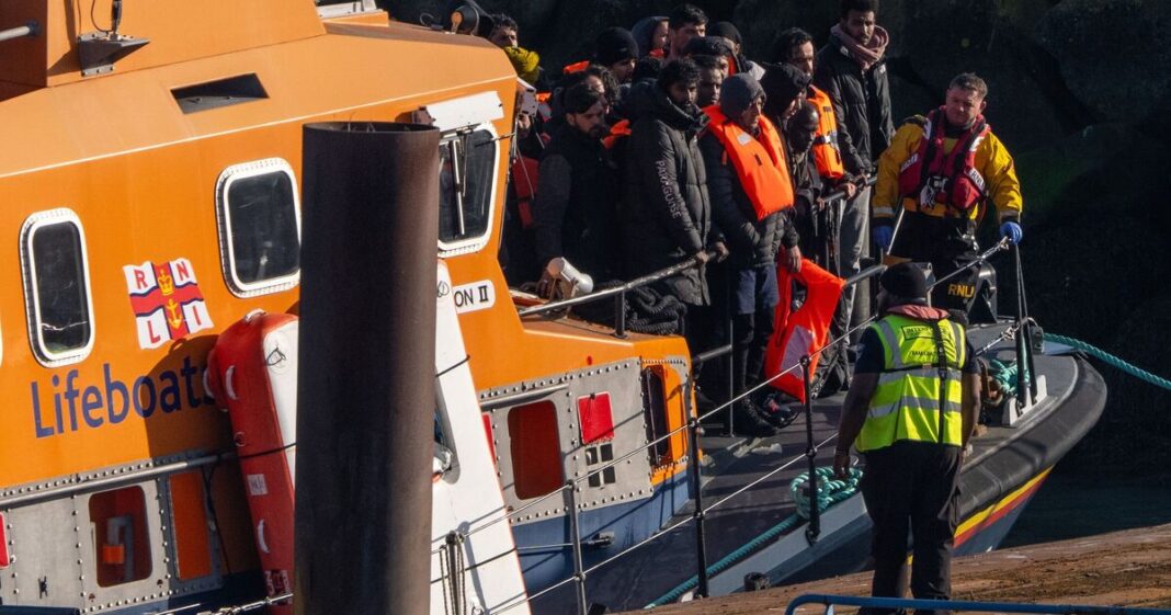 Kids of RNLI volunteers bullied over charity’s work | UK | News