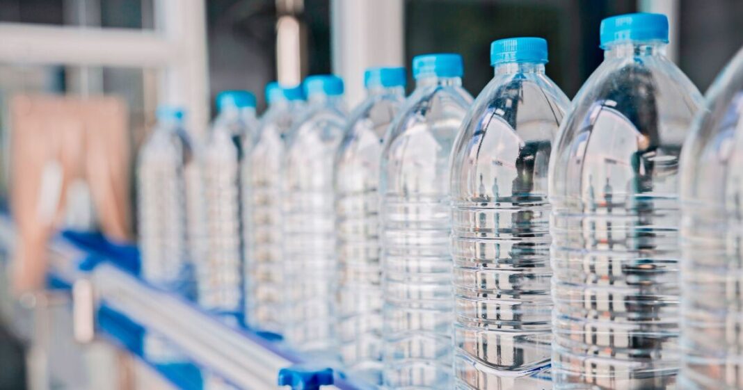 Households urged to stockpile bottled water and 3 days of food now | UK | News